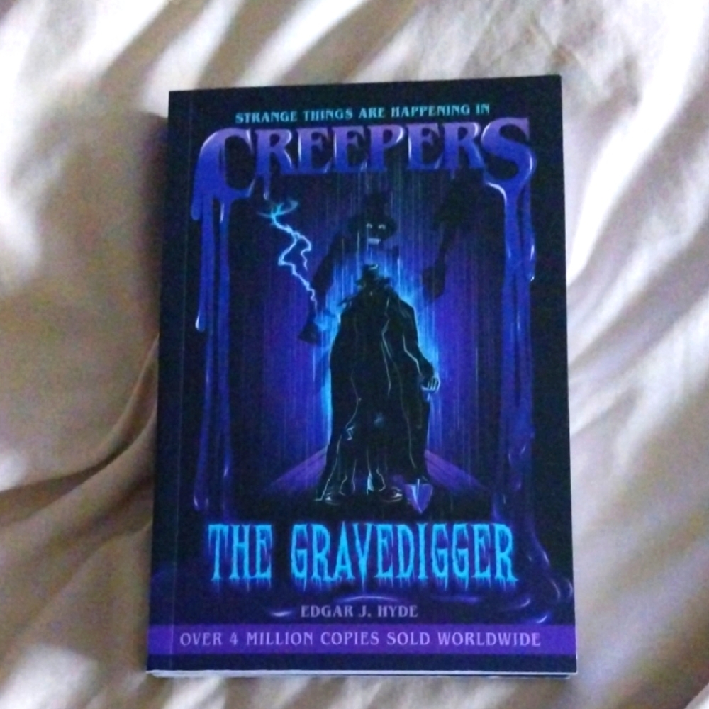 Creepers: The Gravedigger Book